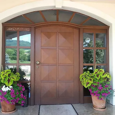 Weingut Wissler - Brennerei Au